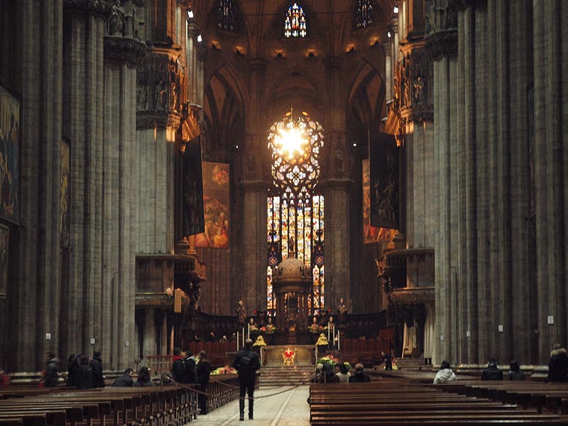 Глазами очевидцев: интерьер Миланского собора. Католический Милан