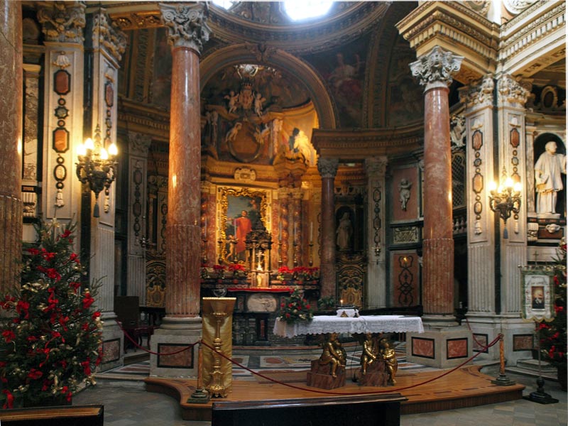 Глазами очевидцев: пышный интерьер в стиле барокко. Церковь Сан-Лоренцо